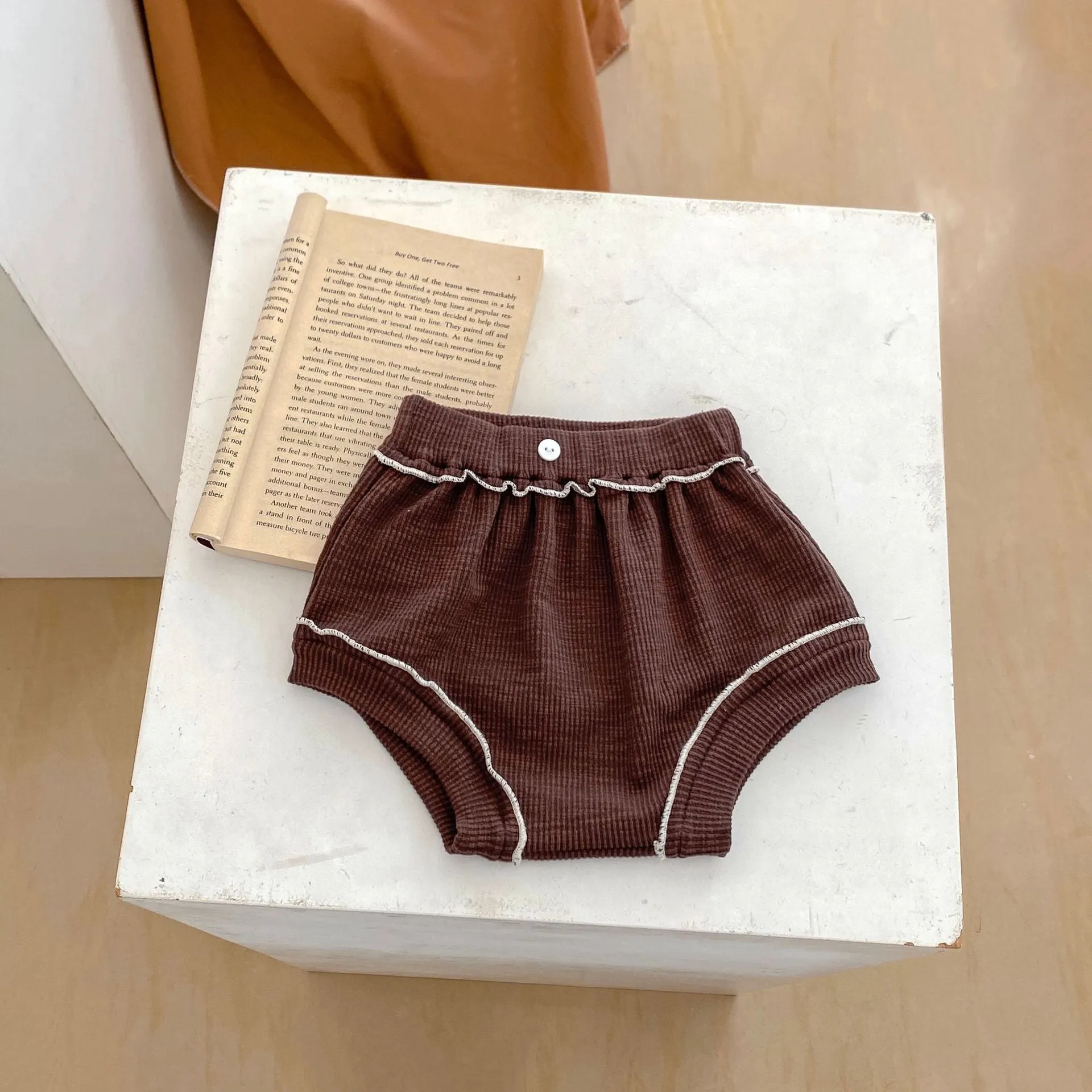 2-Piece Baby Girl Outfit with Solid Color Top and Shorts - Wholesale #240111132