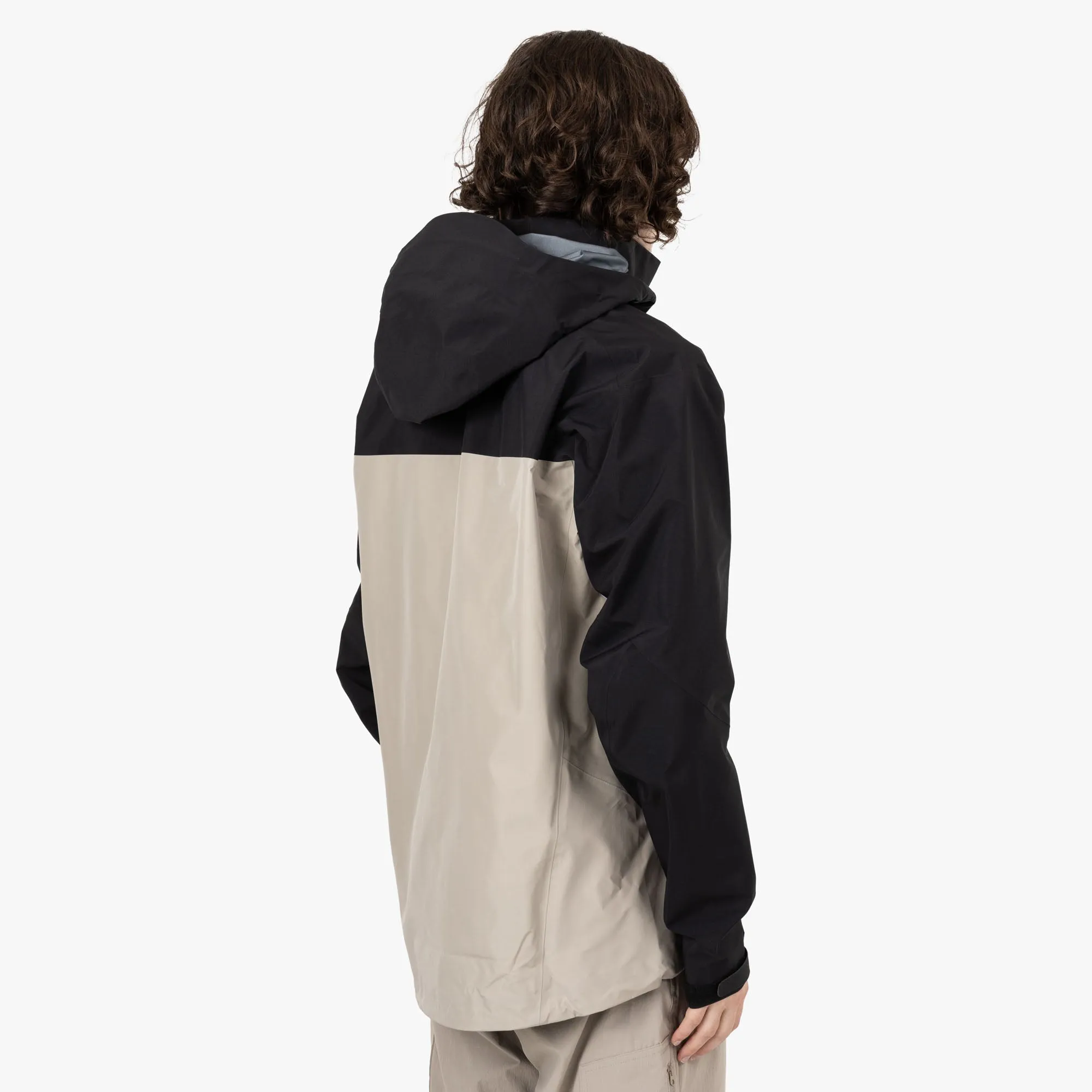 Arc'teryx Beta AR Jacket Black / Rune