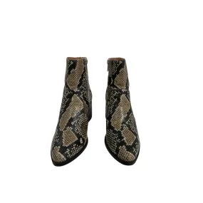 Boots Ankle Heels By Treasure And Bond In Snakeskin Print, Size:8