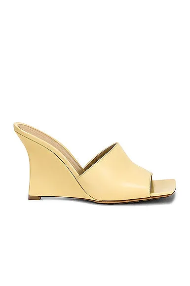 Bottega Veneta Comfortable Stretch Mule Wedge Shoes