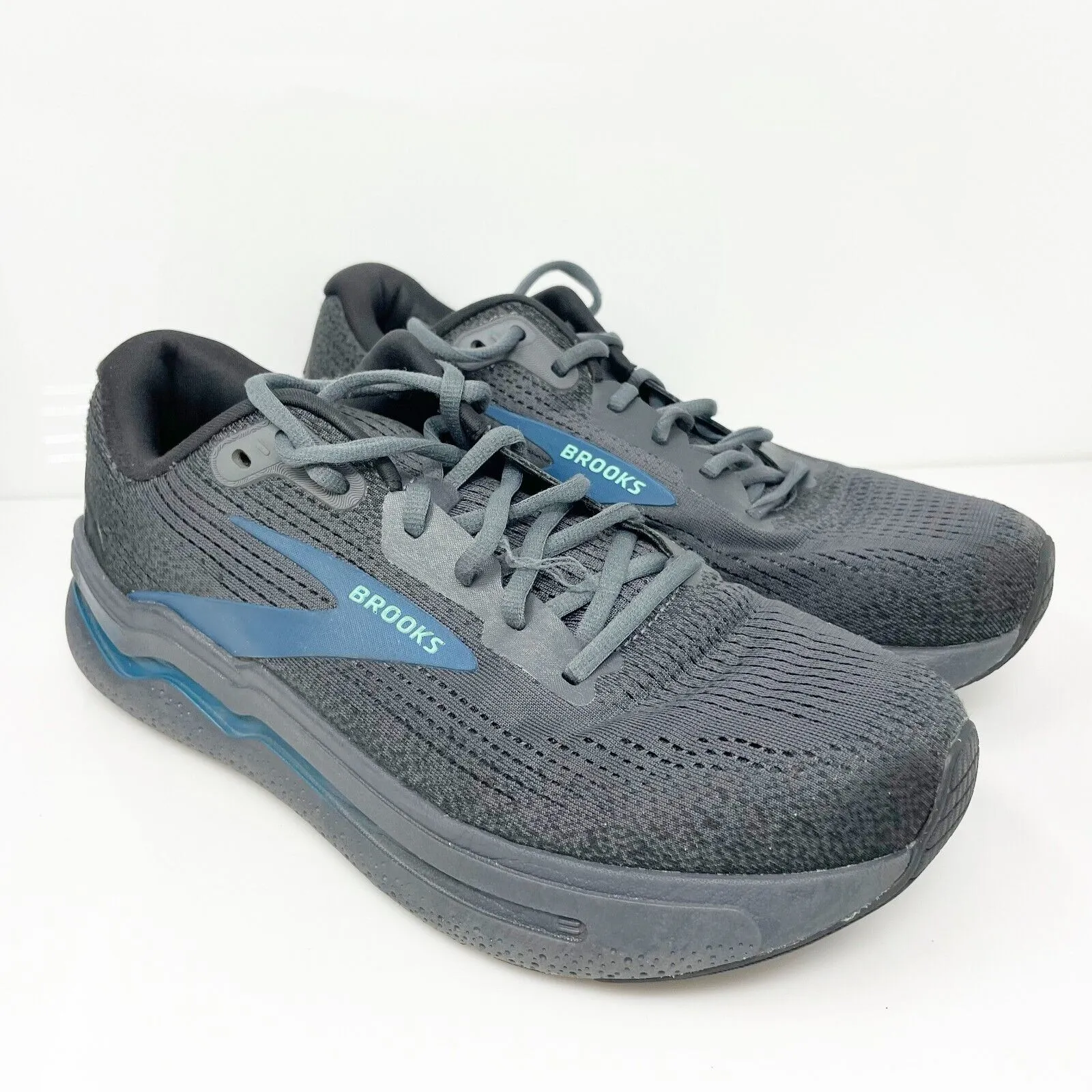 Brooks Mens Ghost Max 2 1104311D081 Black Running Shoes Sneakers Size 9.5 D