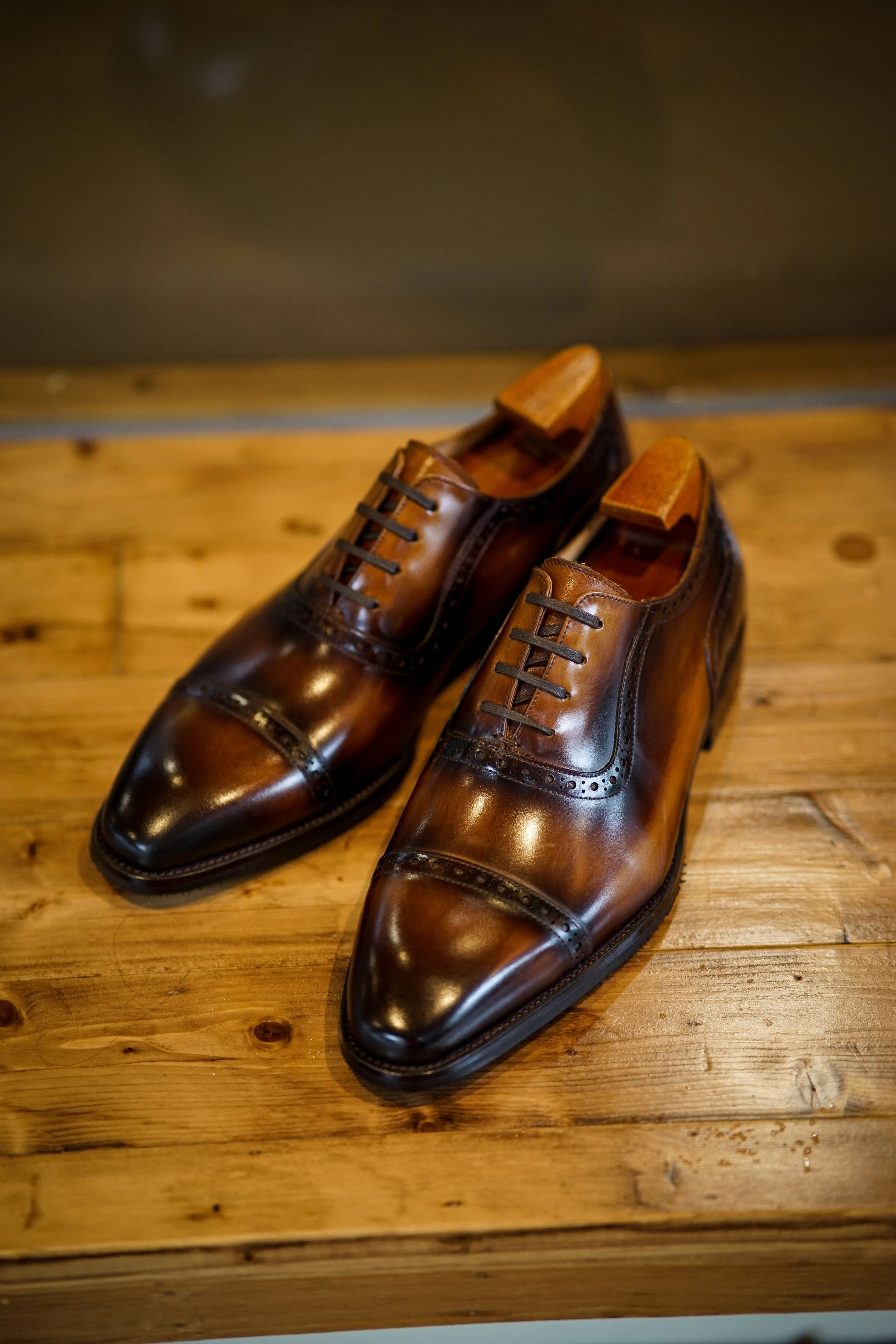 Hand-Painted Brown Oxford Shoes