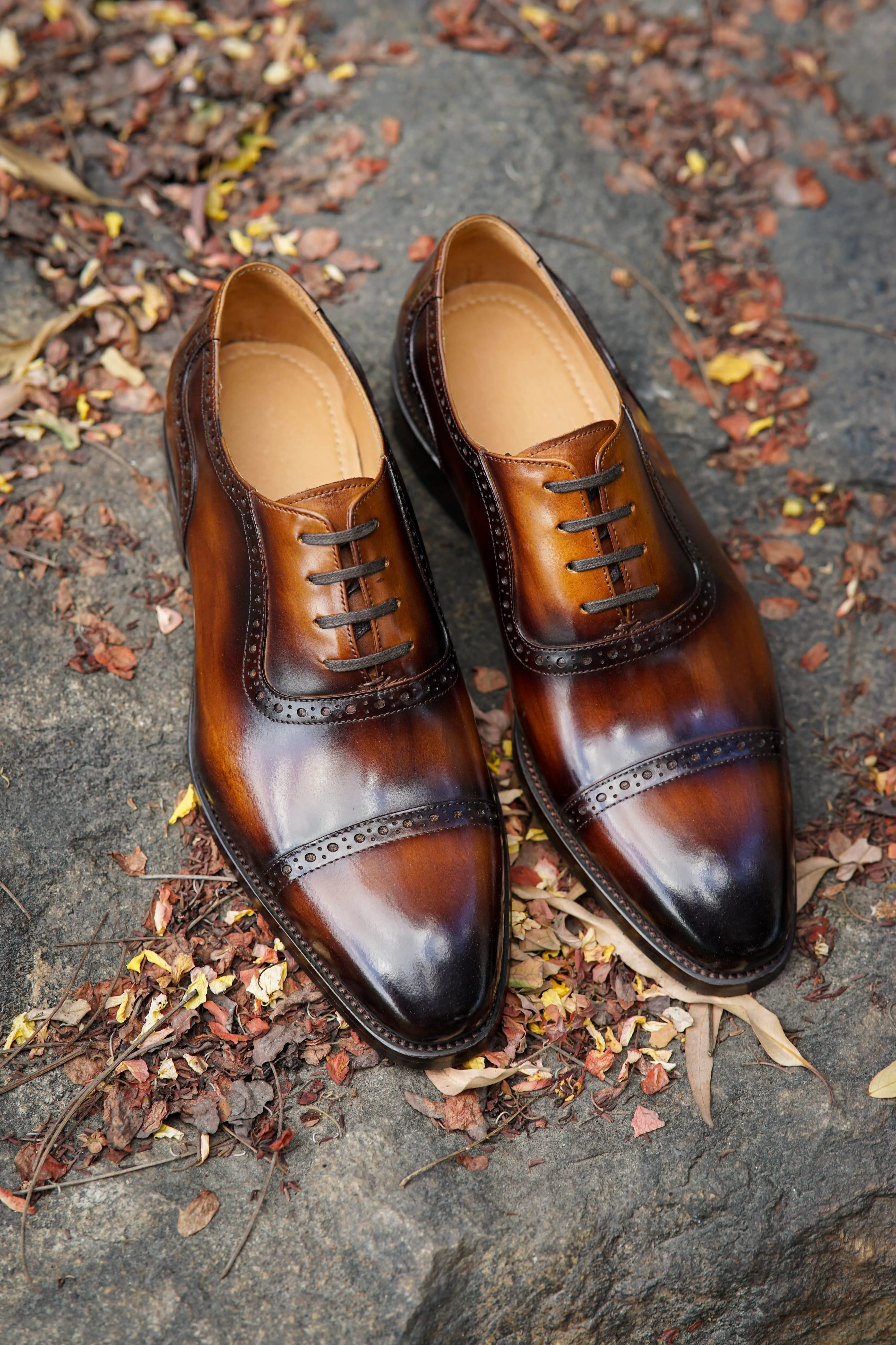 Hand-Painted Brown Oxford Shoes