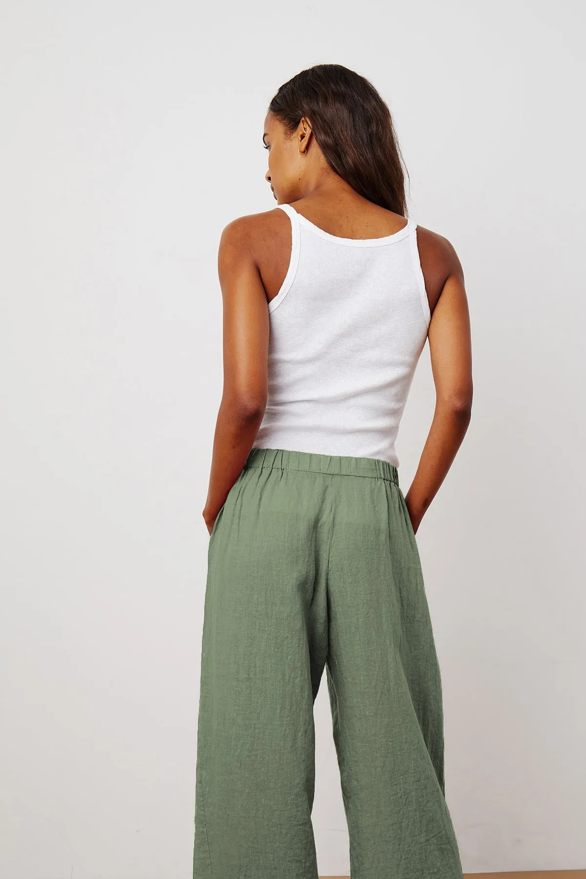 LOLA LINEN TROUSERS IN ALOE