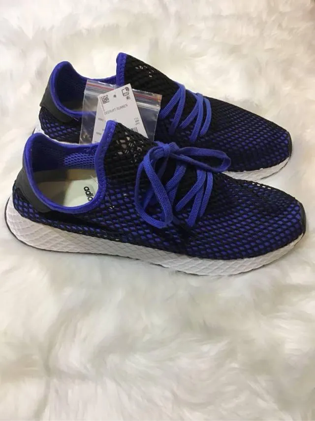 NIB AUTH ADIDAS DEERUPT RUNNER SNEAKERS