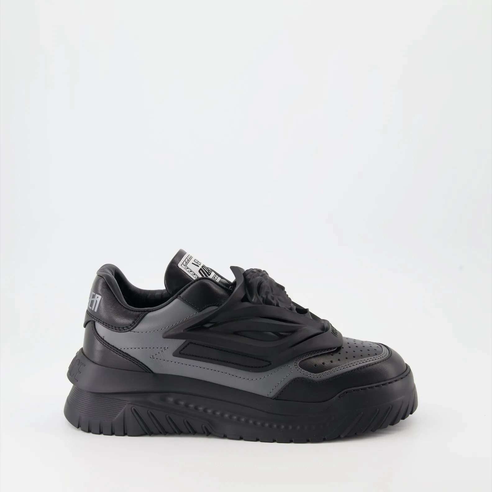 Odissea Black Leather Sneakers