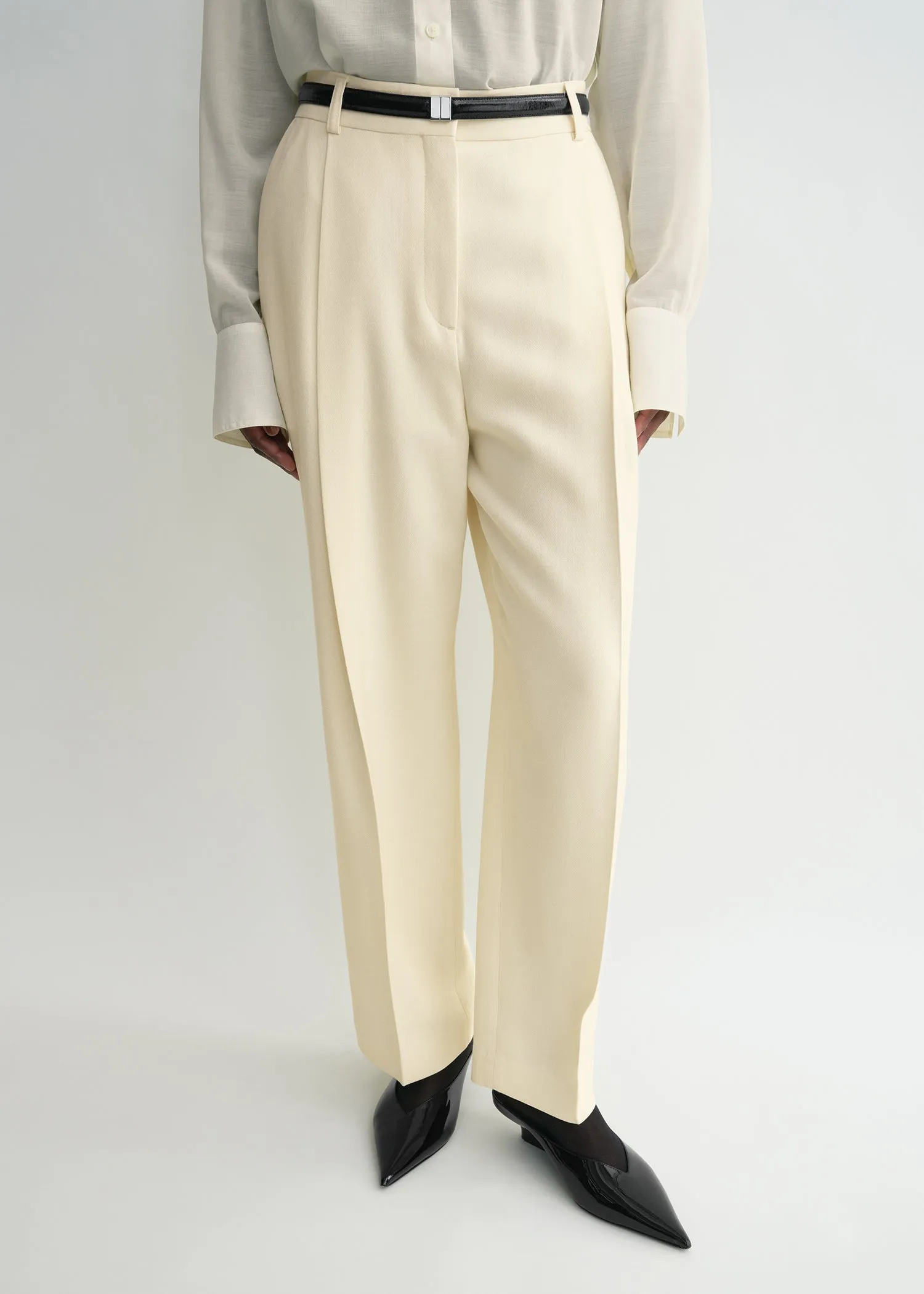 Pleated straight trousers butter