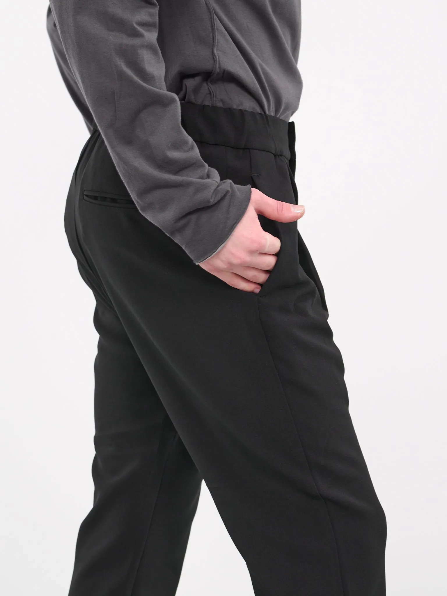 Pleated Trousers (AP32-064-BLACK)