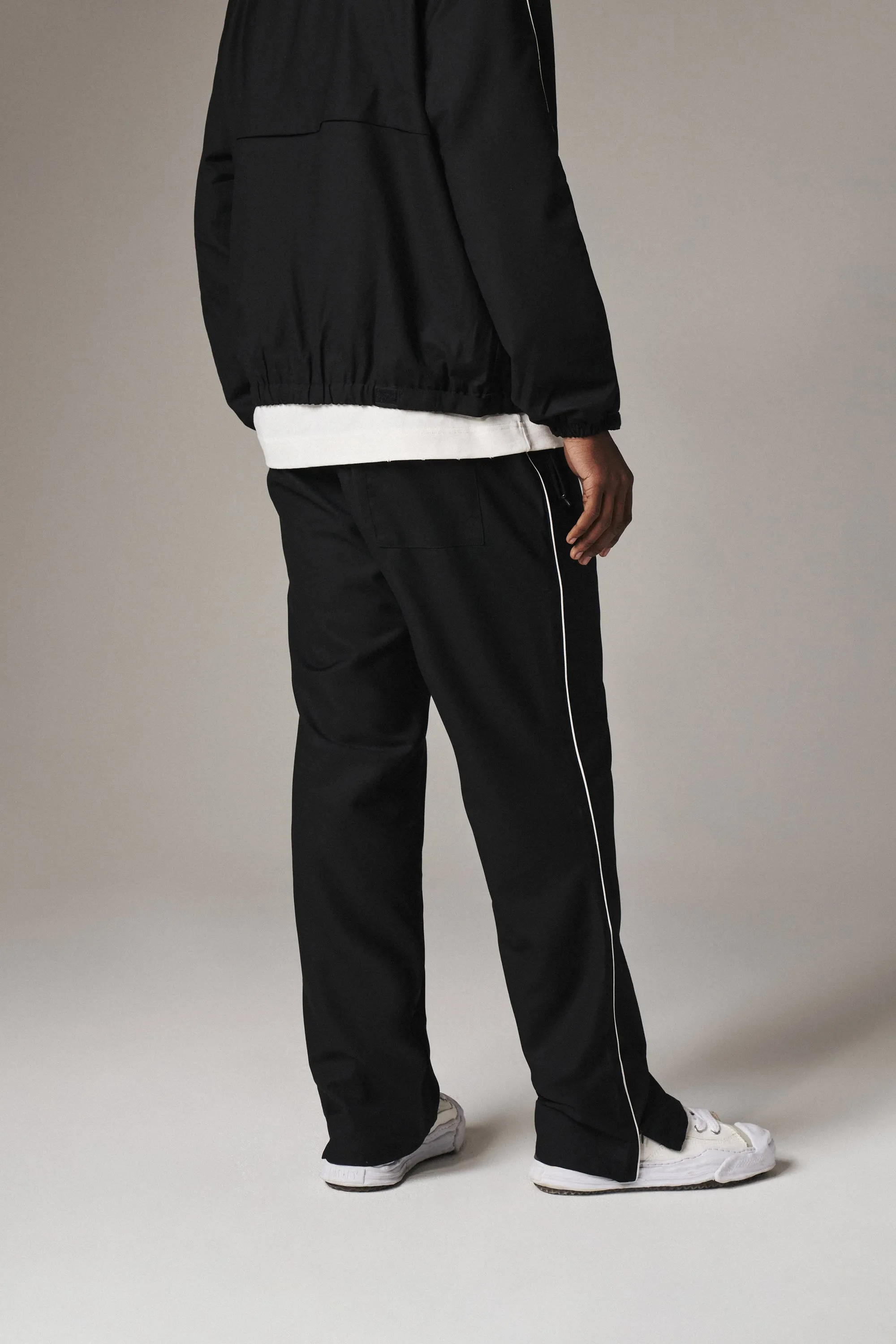 SMART PIPED TROUSERS - BLACK