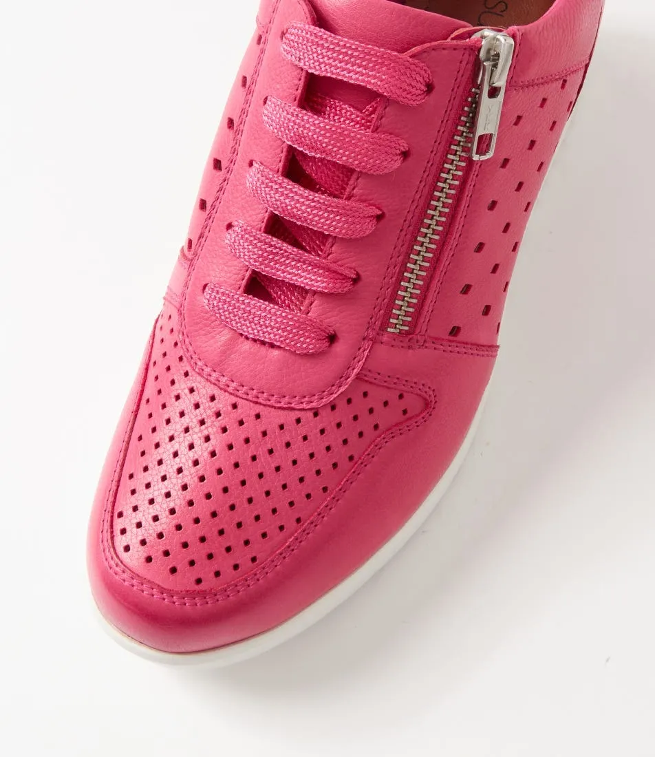 SUPERSOFT Resepct Fuchsia Leather Sneakers