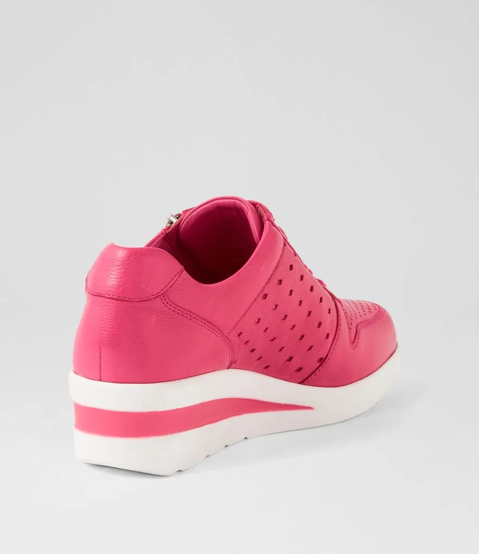 SUPERSOFT Resepct Fuchsia Leather Sneakers