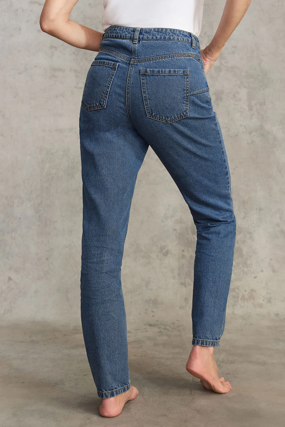 The MOLLIE Mom Jeans