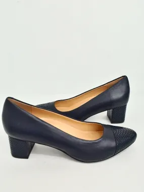 Trotters Women's Navy Blue Heels Size 9 M