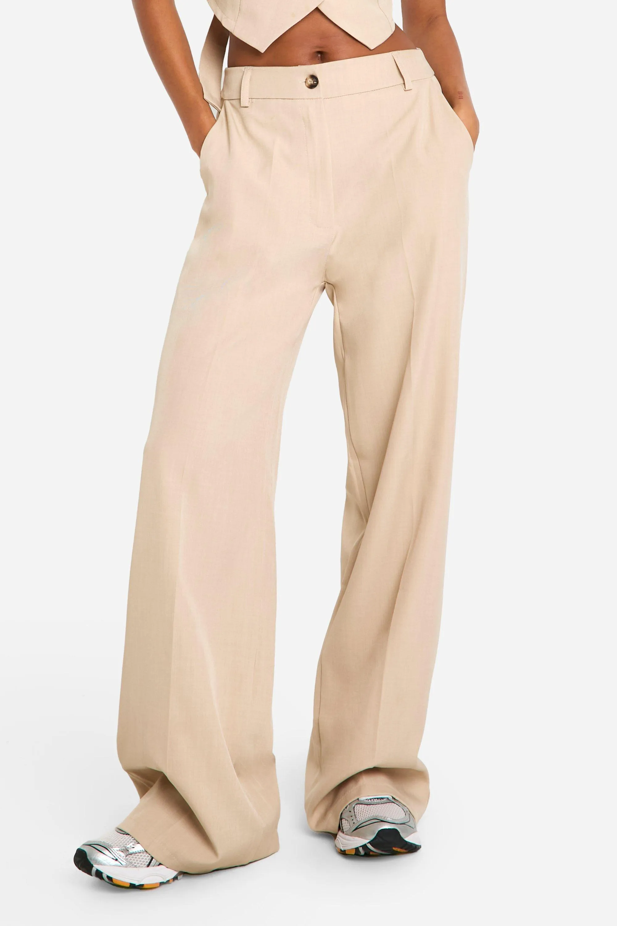 Tailored Wide-Legged Pants by boohoo