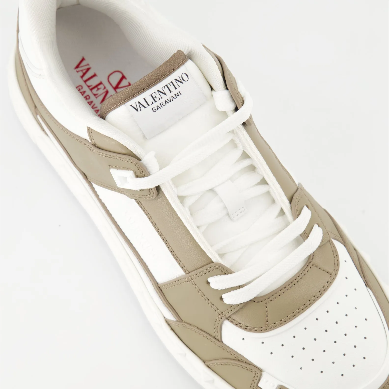 Valentino Garavani Freedots Sneakers