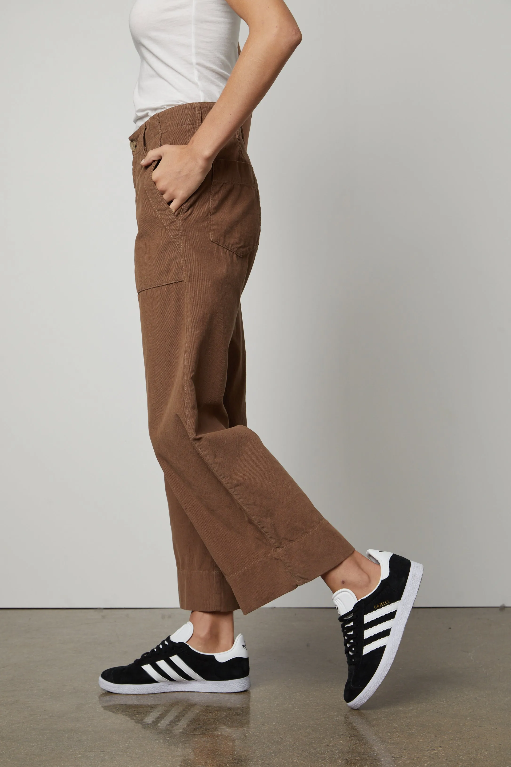 VERA TROUSERS IN BARLEY