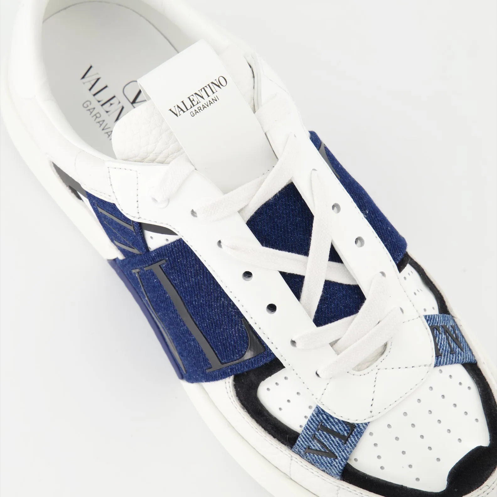 VL7N Denim Detail Sneakers