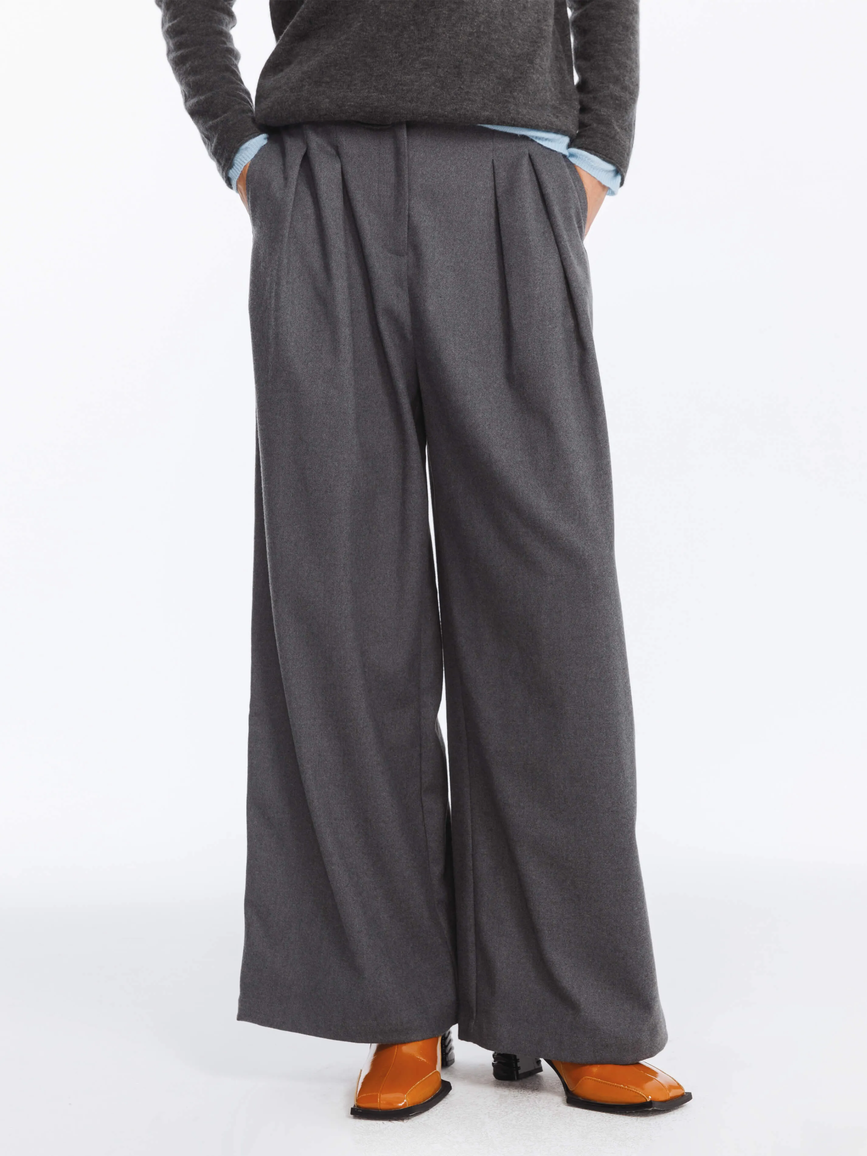 Wide Leg Double Pleated Trousers