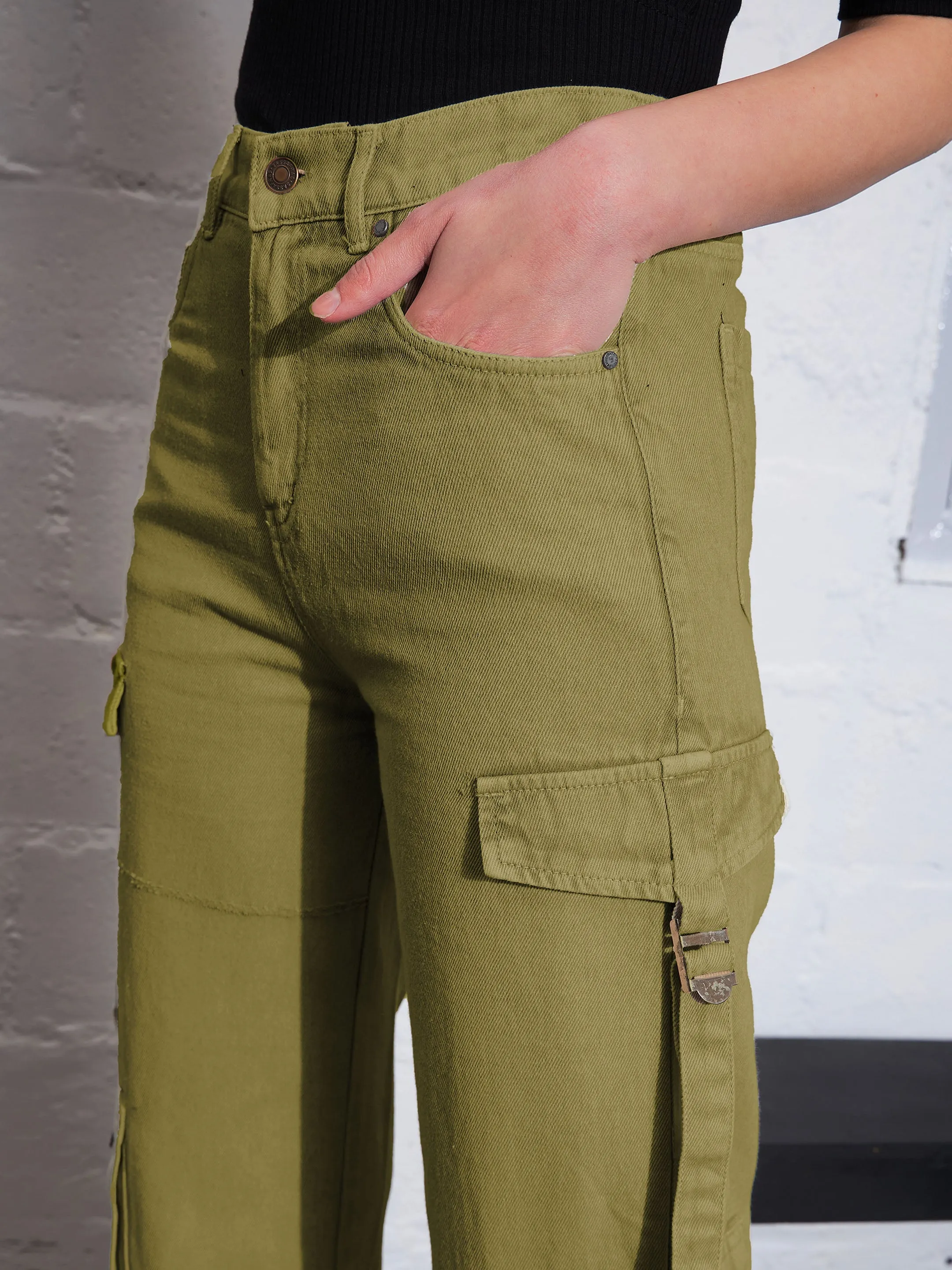 Women Olive Cargo Straight Jeans