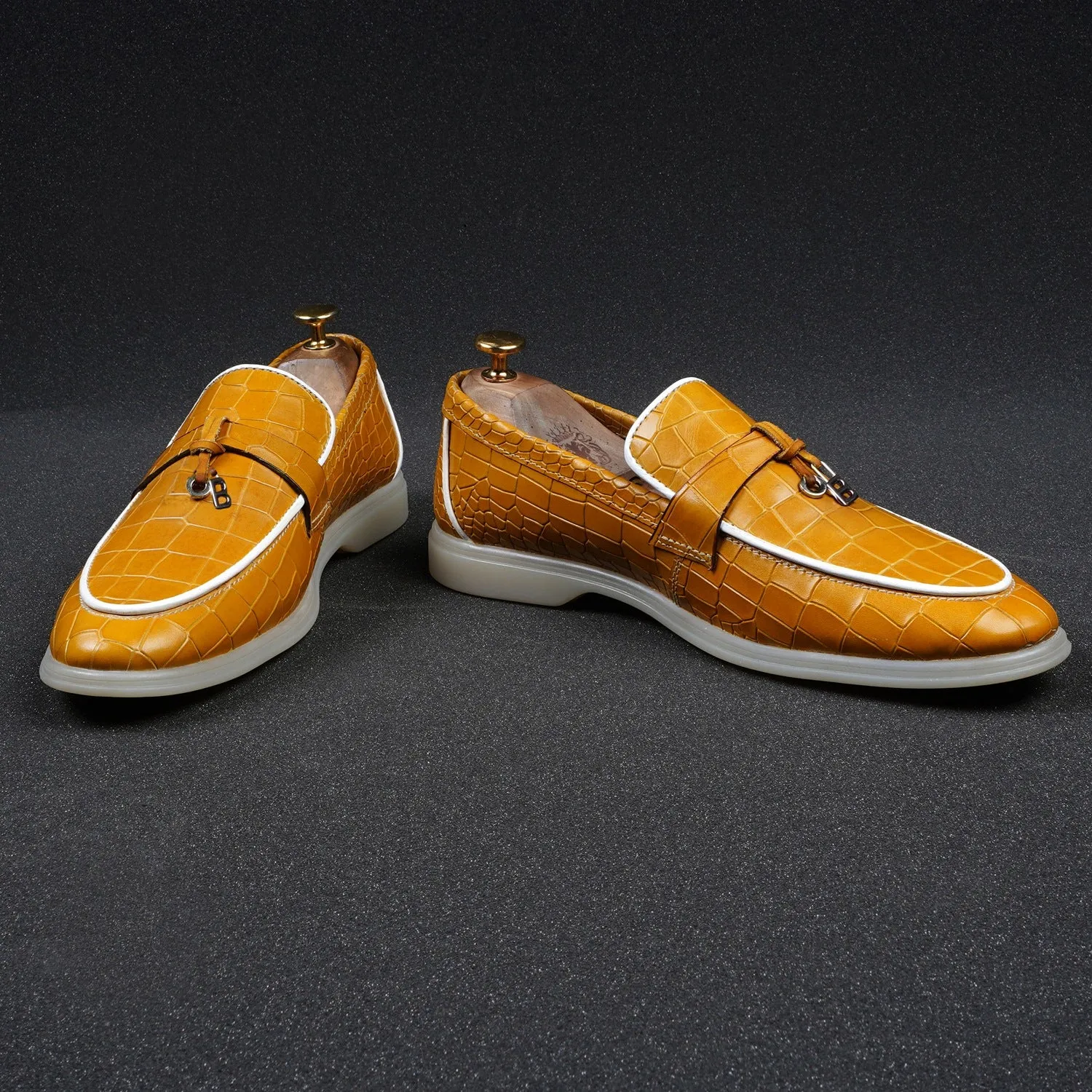 Yellow Yacht Shoes in Deep Cut Leather